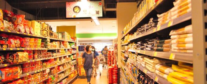 Enhancing Customer Experience in Retail: The Role of Security Cameras in Effective Perimeter Protection and Service Quality Improvement